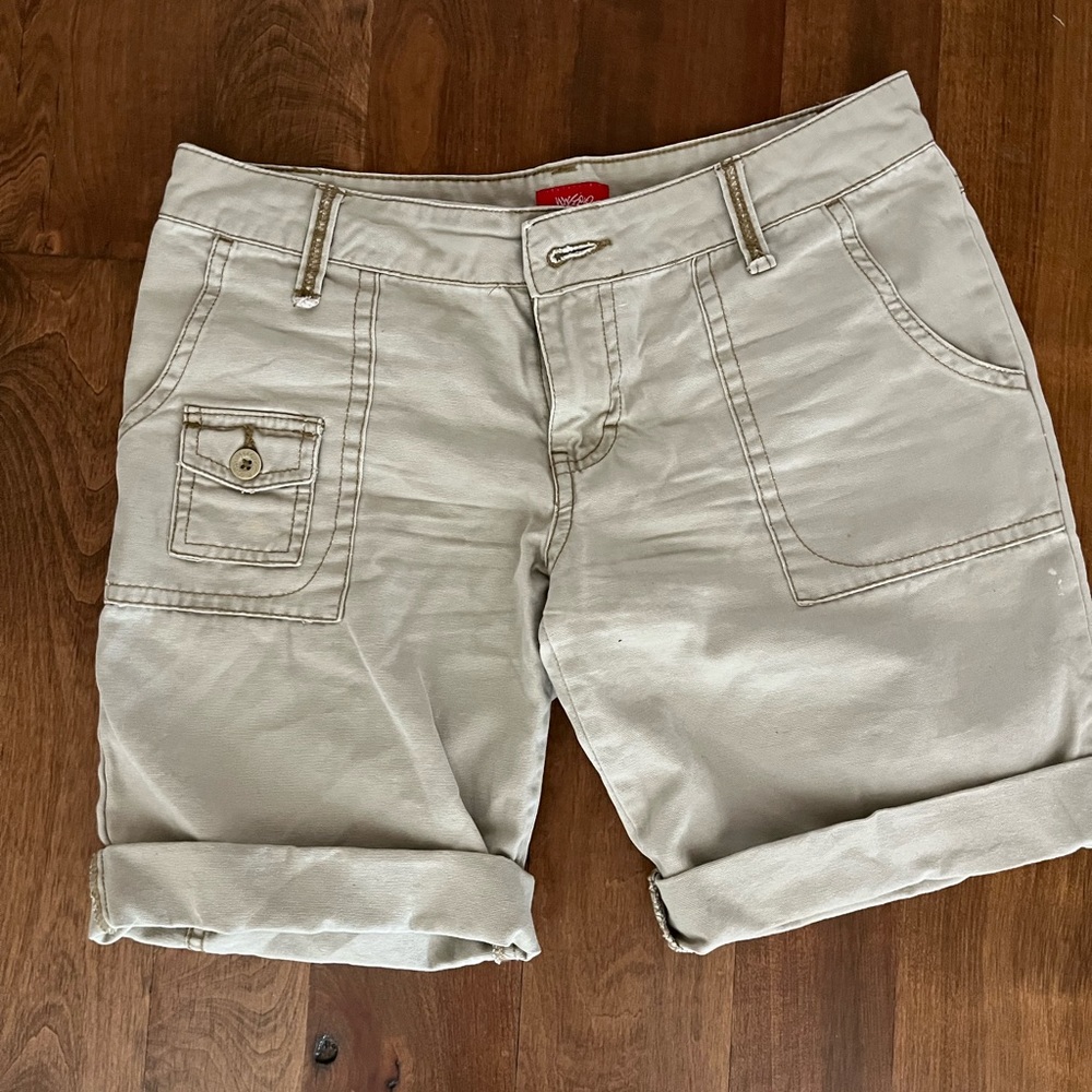 Mossimo Shorts khaki size 3 juniors